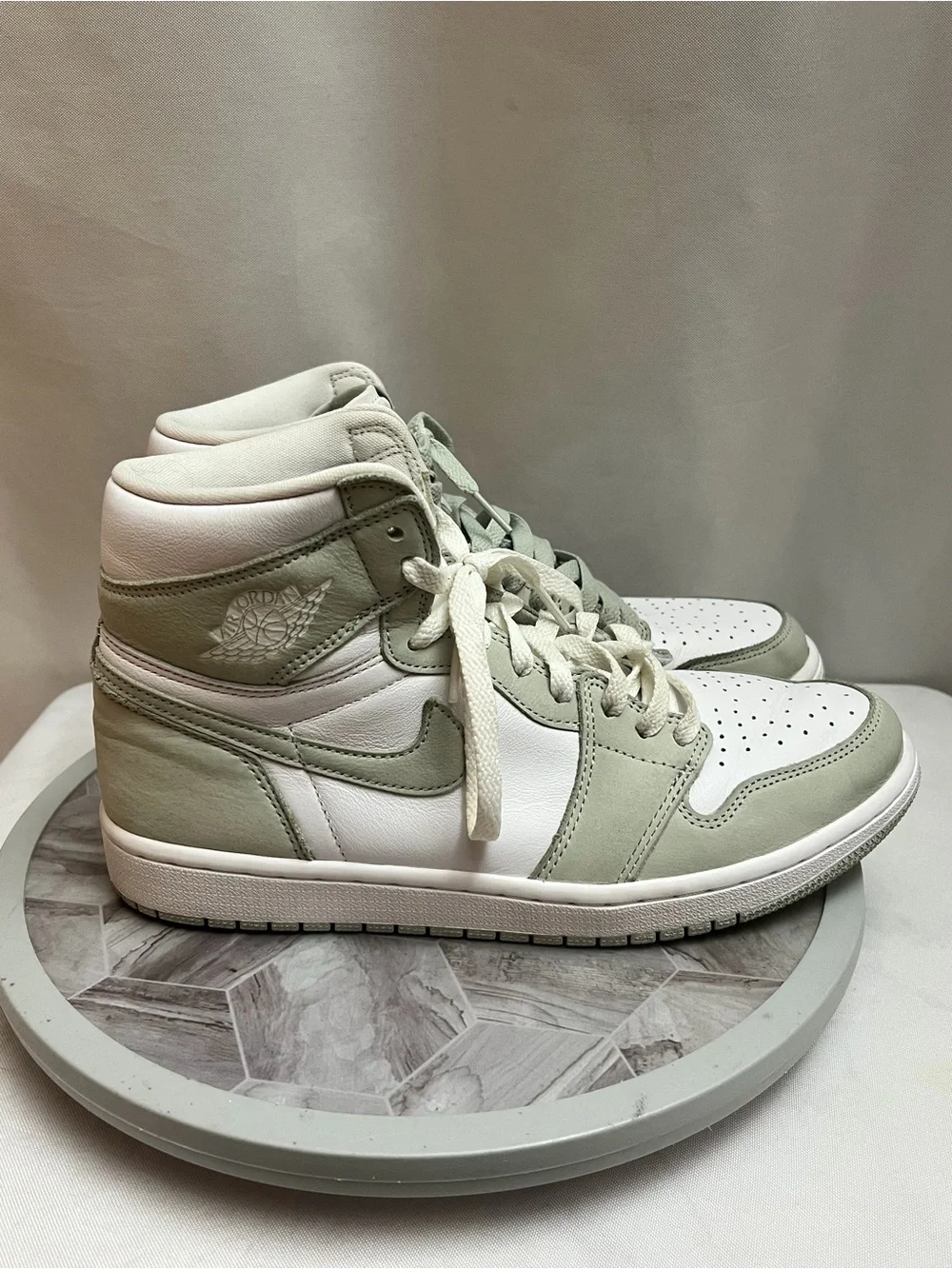 Nike Air Jordan 1 High OG Seafoam Women’s 10 CD0461-002 White Green Sneakers